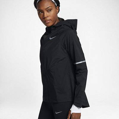 nike zonal aeroshield solstice