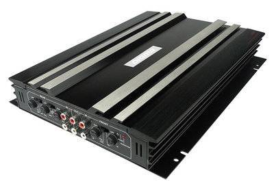 Усилитель автомобильный Digma четырехканальный DCP-400
