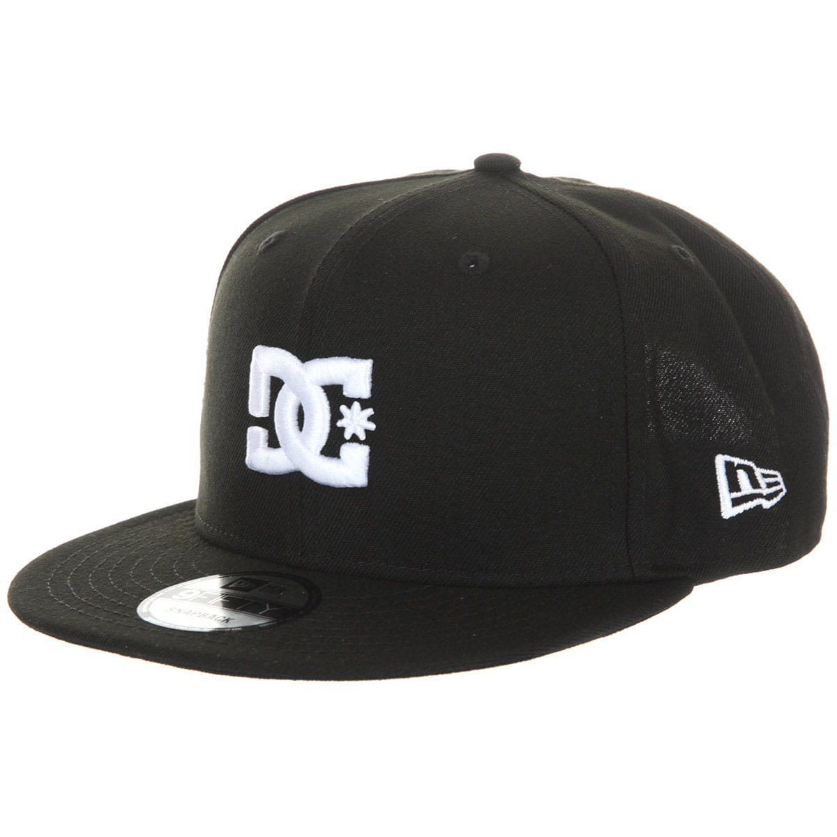Кепка куда. Бейсболка DC X Black Sabbath. Кепка DC Shoes с прямым козырьком. New era Russia кепка. DC Shoes шапка с козырьком.