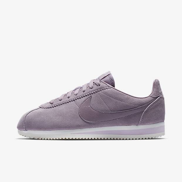 Nike hotsell classic suede